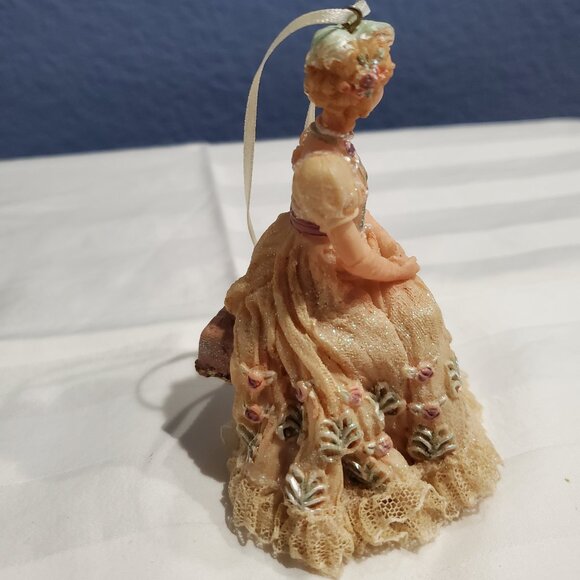 Southern Belle Hanging Ornament/Parasol Hanging Ornament with Lace & Pearls - Picture 7 of 11